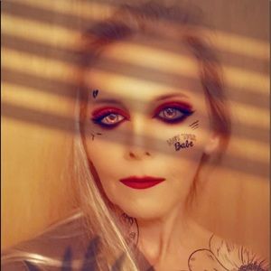 Meet your Posher, Gina